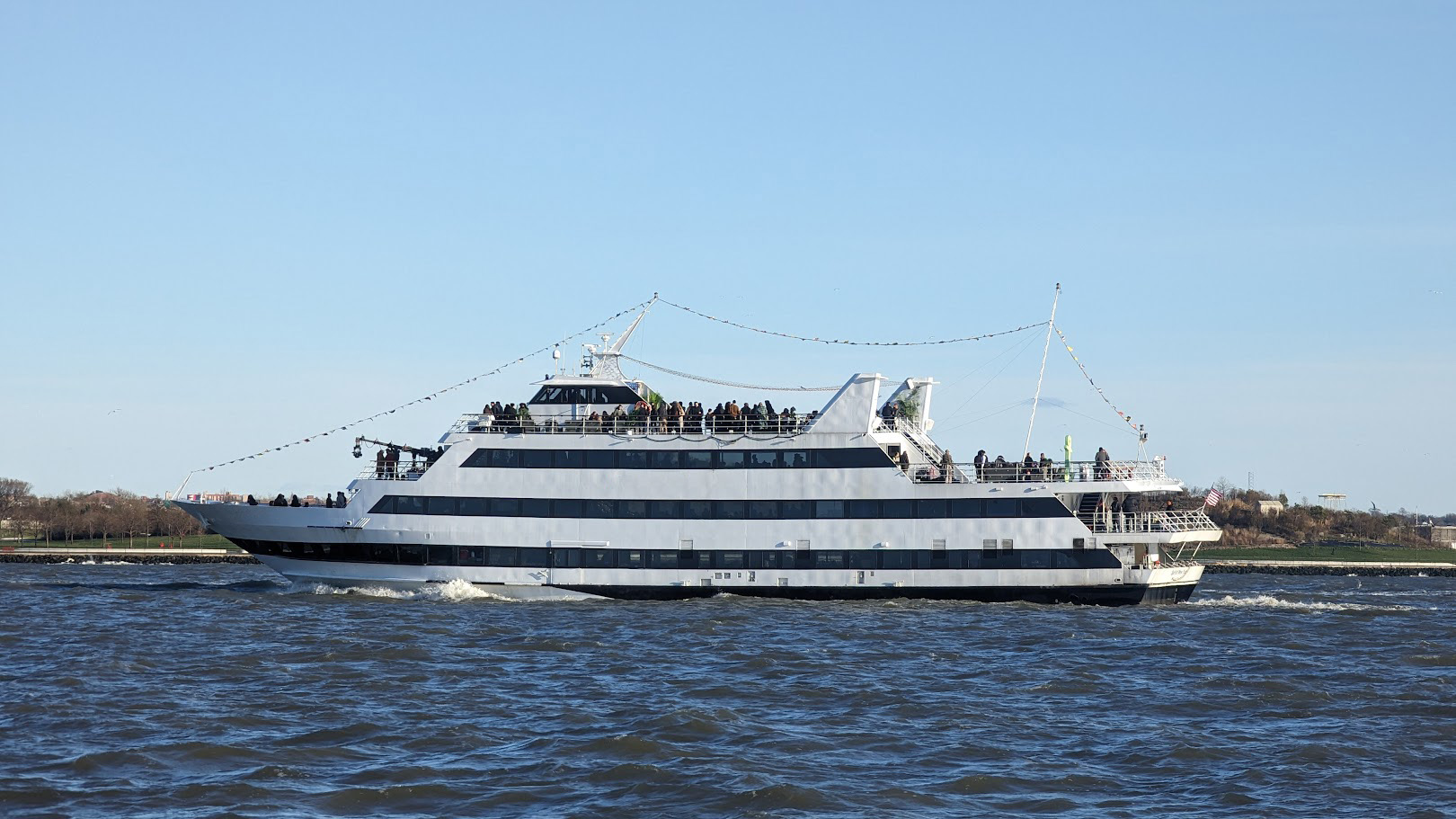 Picture Boat - Image 10